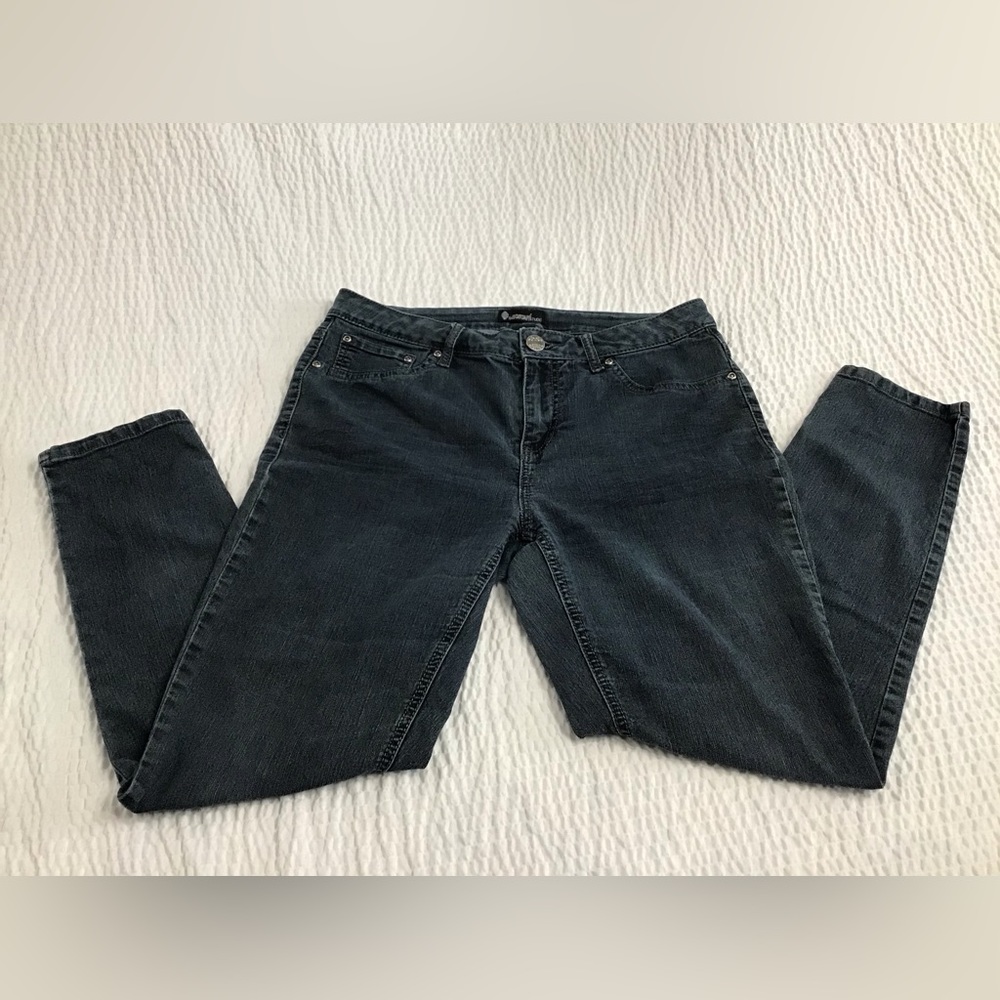 Signature Studio Women’s Jeans